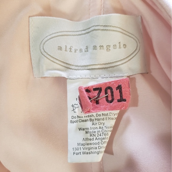 Alfred Angelo Cropped Pink Spaghetti Strap Tank Top - Picture 3 of 6